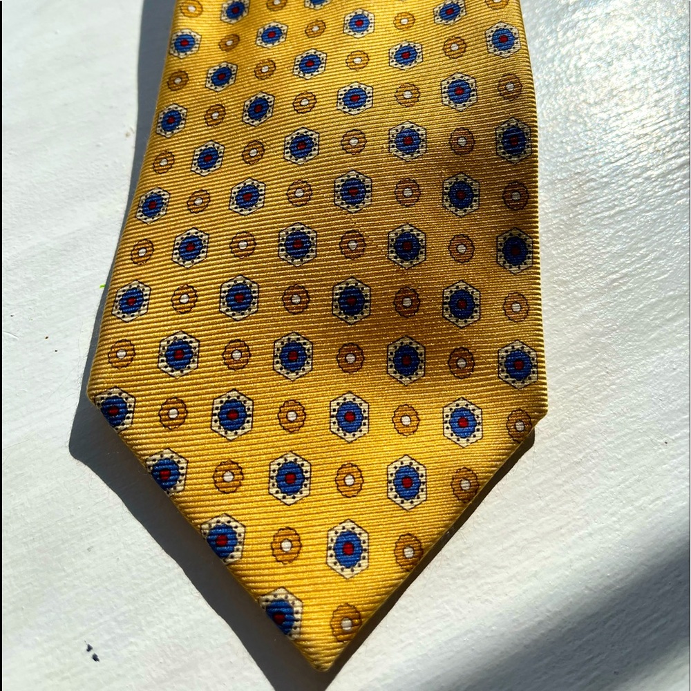 Jos. A. Bank Men's Yellow Silk Tie Navy Medallion Dot Pattern